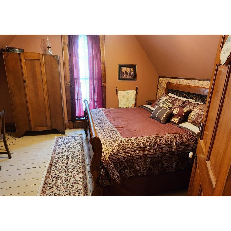 The Carson House Bed & Breakfast Panzió Pittsburg Kültér fotó